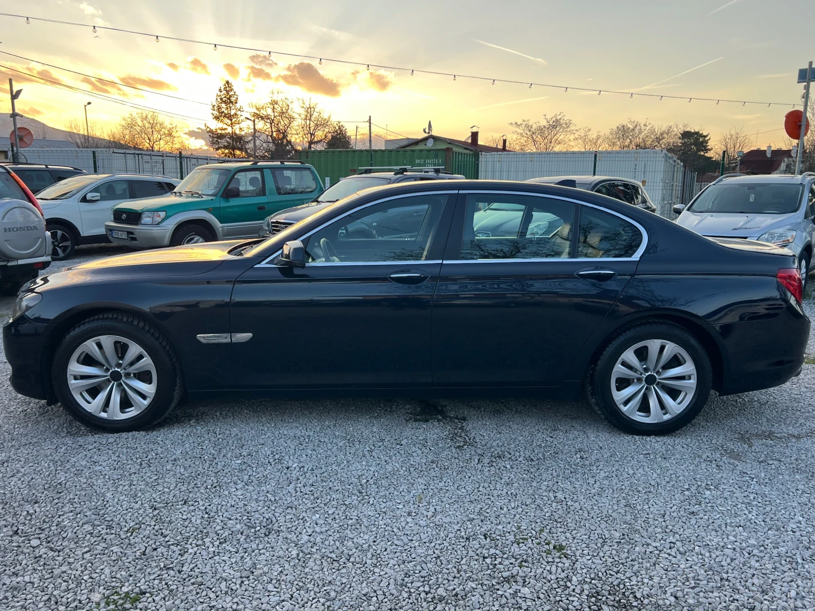 BMW 730 D * Long* DISTR* Dynamic Drive* HEAD-UP* FULL* TOP, снимка 8 - Автомобили и джипове - 54150201