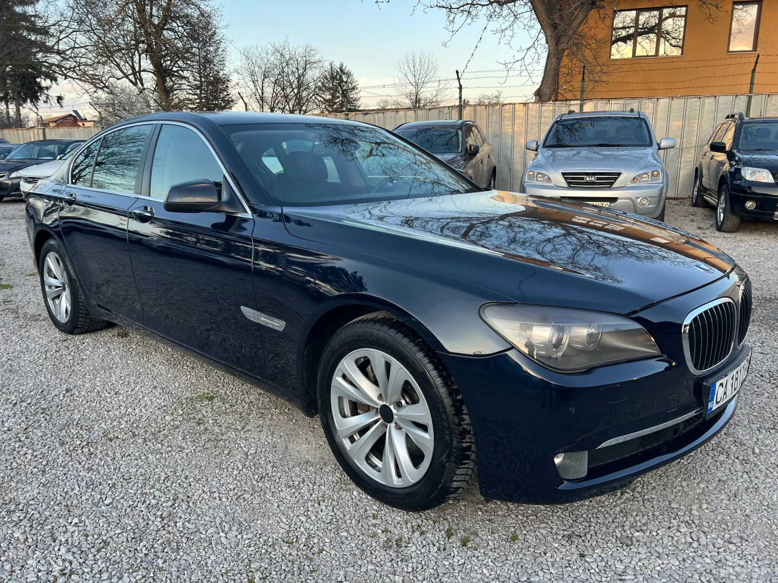 BMW 730 D * Long* DISTR* Dynamic Drive* HEAD-UP* FULL* TOP, снимка 3 - Автомобили и джипове - 54150201