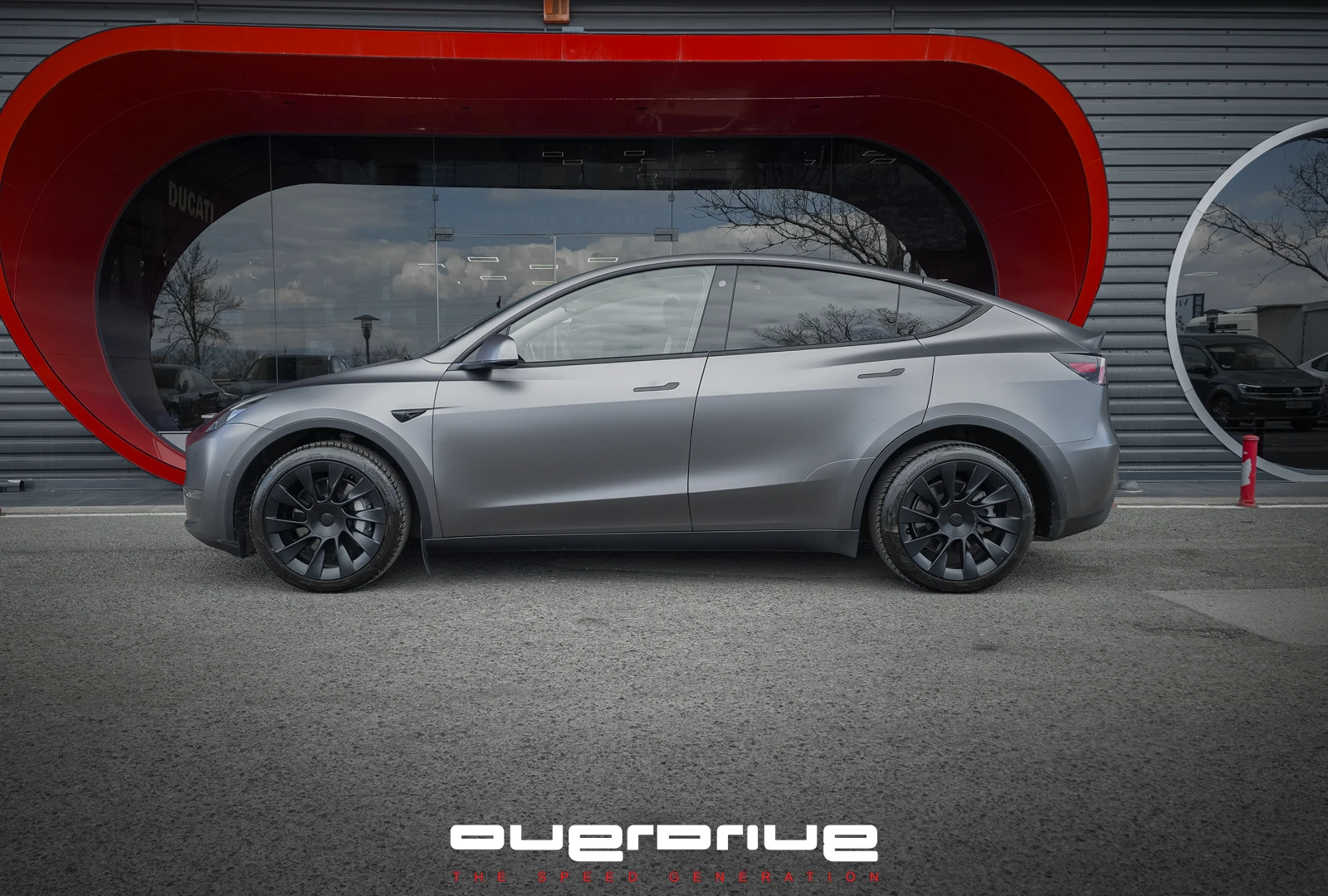 Tesla Model Y Long Range Dual Motor, снимка 7 - Автомобили и джипове - 54404739
