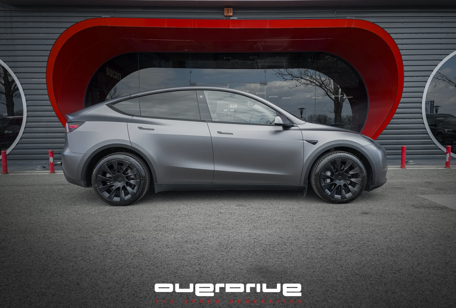 Tesla Model Y Long Range Dual Motor, снимка 6 - Автомобили и джипове - 54404739