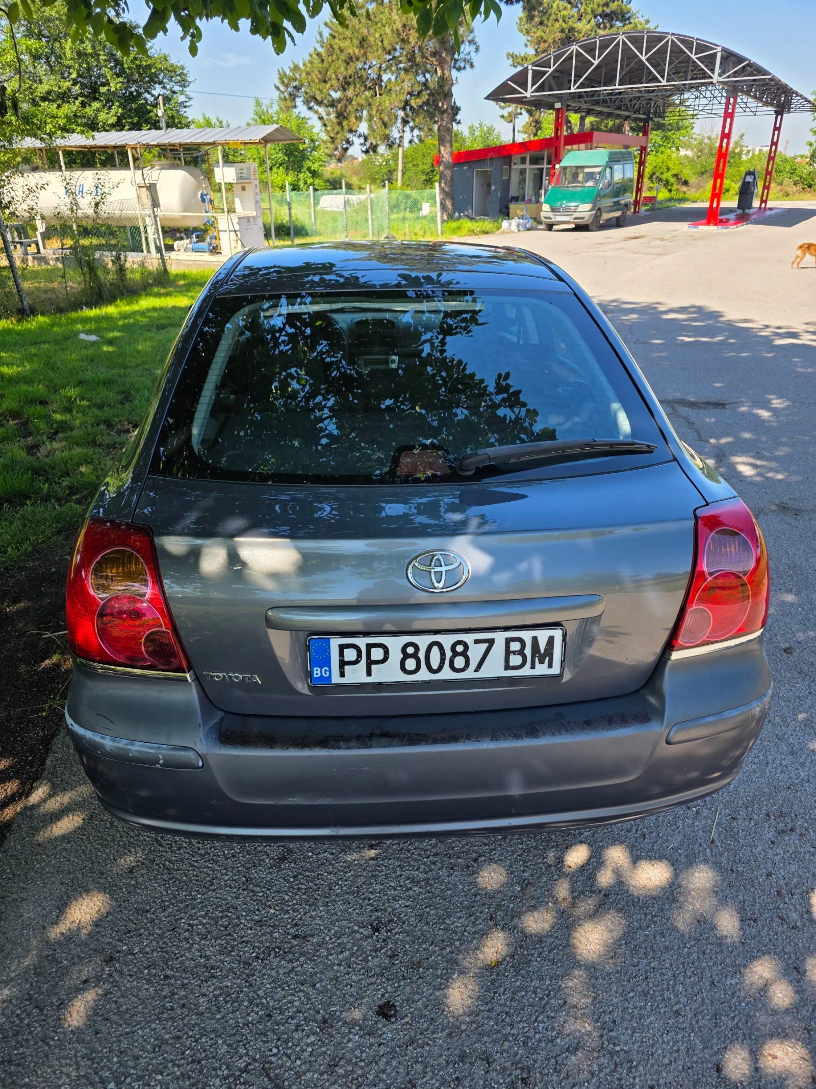 Toyota Avensis 2.0 D4D, снимка 7 - Автомобили и джипове - 54773806