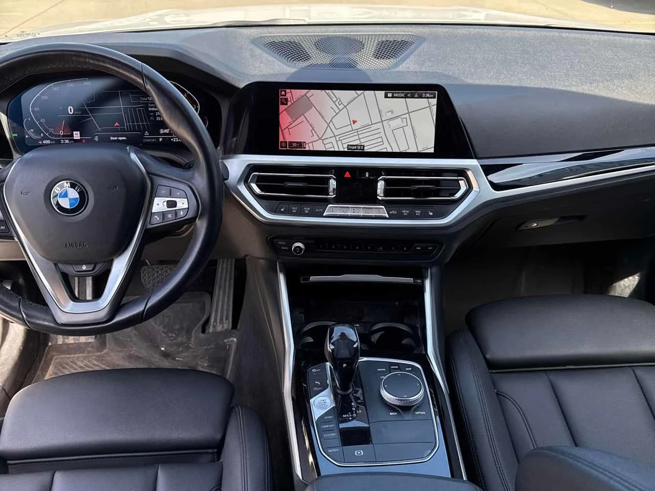 BMW 330 i xDrive/ПОДГРЕВИ/ШИБИДАХ/ВТОРИ ГУМИ, снимка 9 - Автомобили и джипове - 54830557