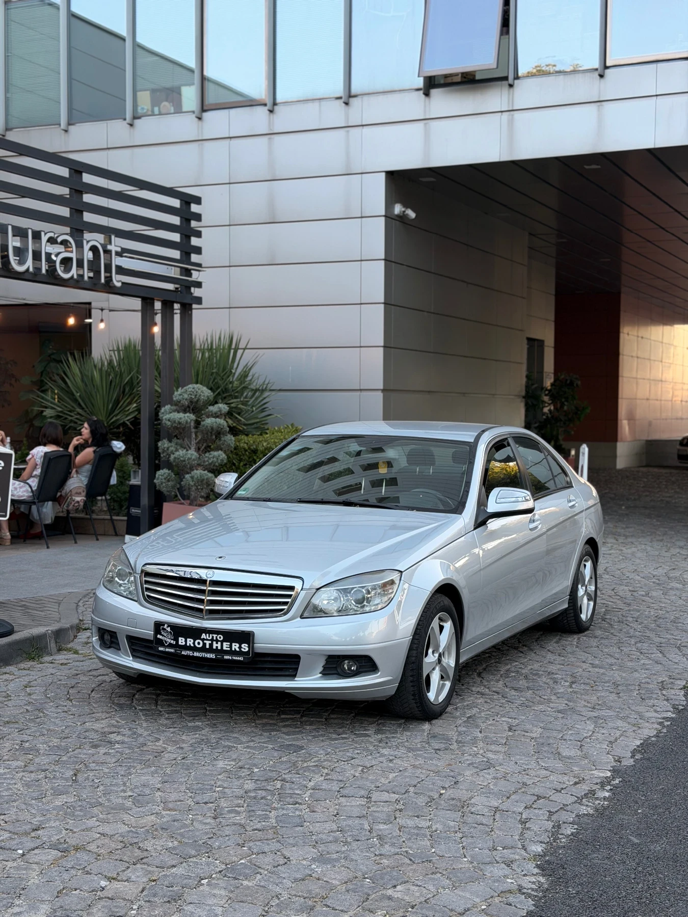 Mercedes-Benz C 220 2.2 ОМ646 / Автоматик / Нави / Нов внос