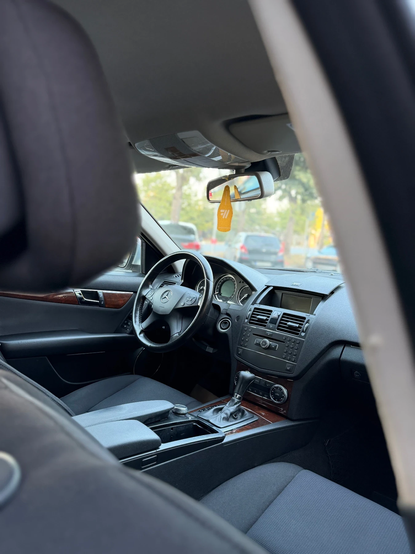 Mercedes-Benz C 220 2.2 ОМ646 / Автоматик / Нави / Нов внос, снимка 9 - Автомобили и джипове - 55582352
