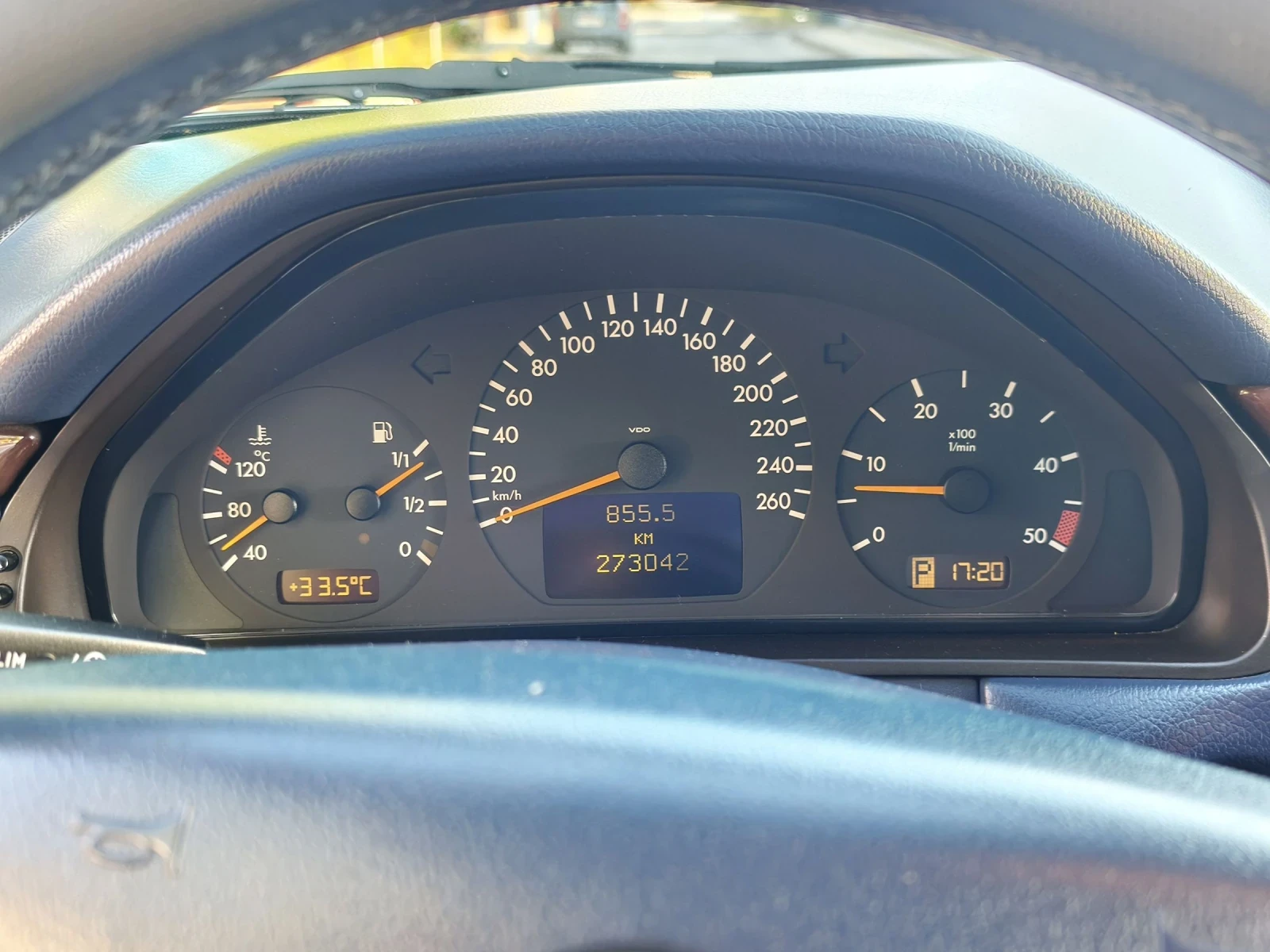 Mercedes-Benz E 270 CDI, снимка 14 - Автомобили и джипове - 55666841