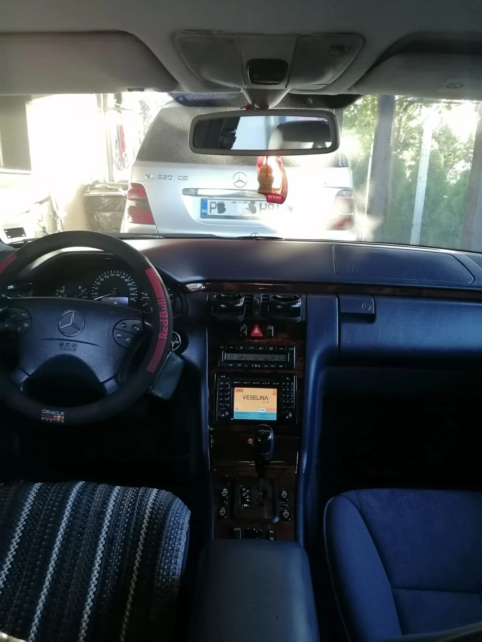 Mercedes-Benz E 270 CDI, снимка 14 - Автомобили и джипове - 56199317