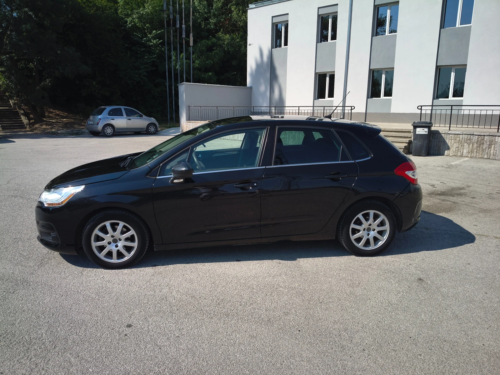 Citroen C4 e-hdi, снимка 4 - Автомобили и джипове - 55768040
