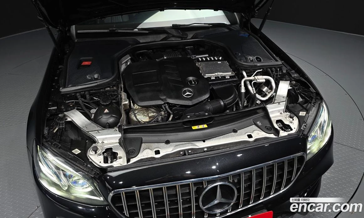 Mercedes-Benz E 220 Cabriolet, снимка 6 - Автомобили и джипове - 55794698