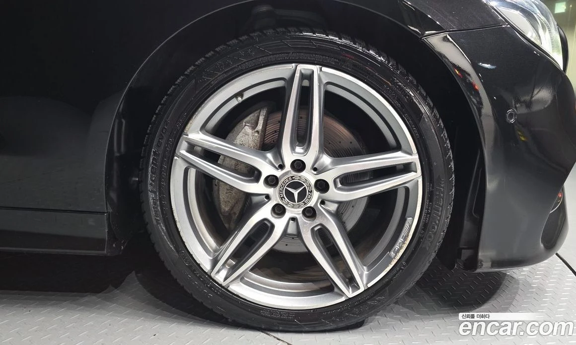 Mercedes-Benz E 220 Cabriolet, снимка 7 - Автомобили и джипове - 55794698