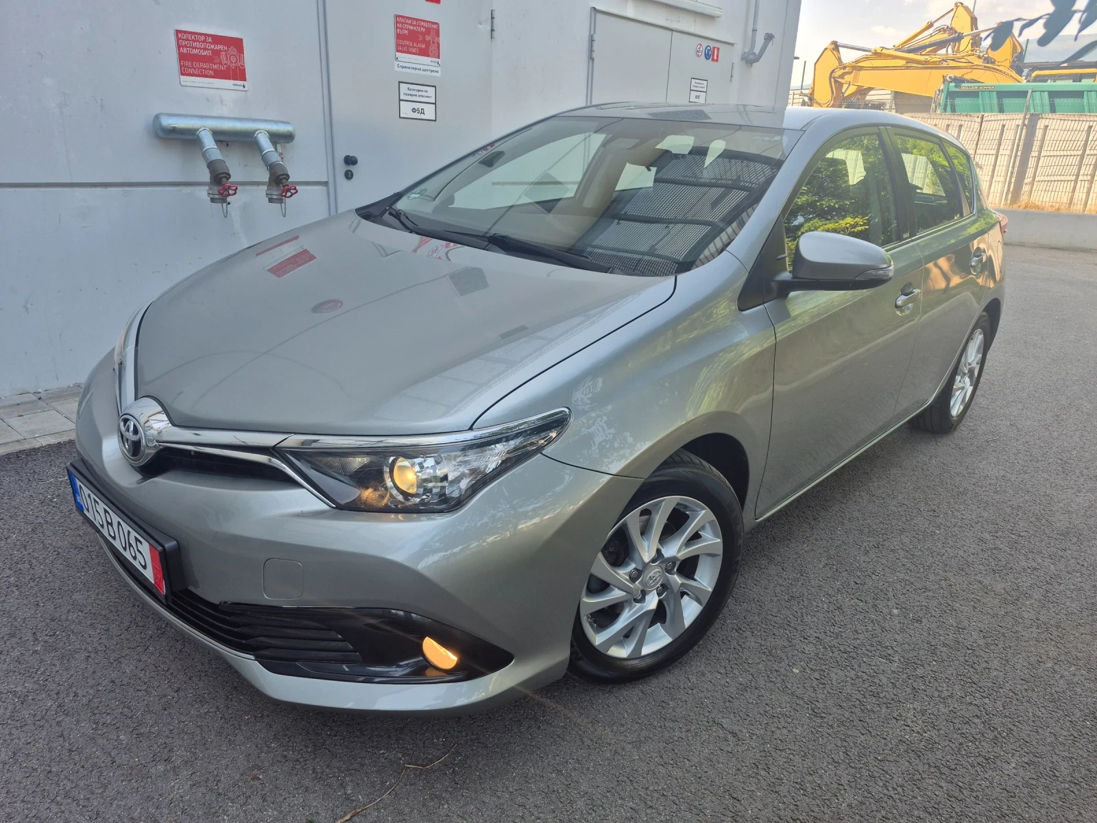 Toyota Auris !!! Benzin !!! 90000km!!!