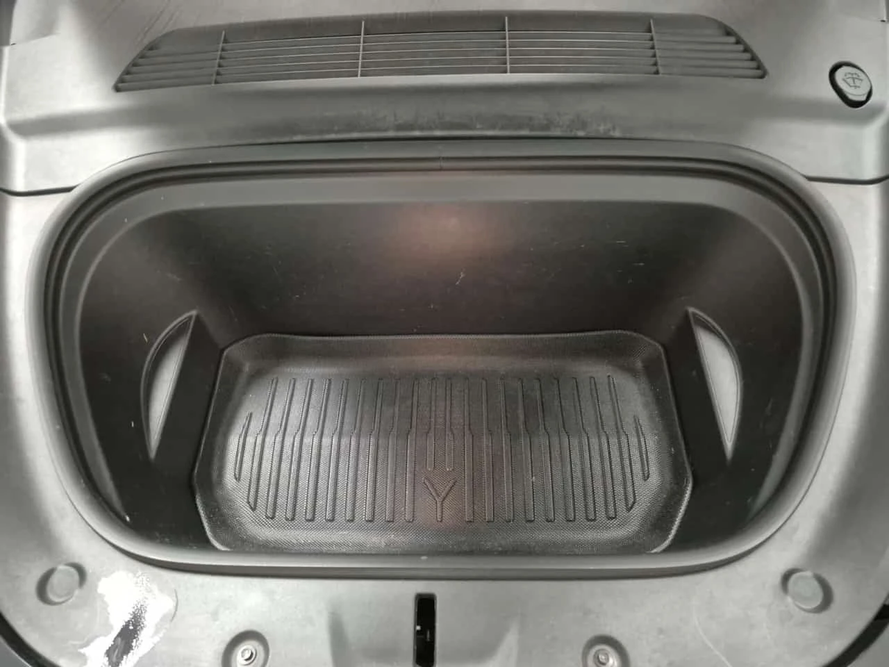 Tesla Model Y  LONG RANGE * CARFAX * ����� �� ����������� | Mobile.bg � ����������� 16