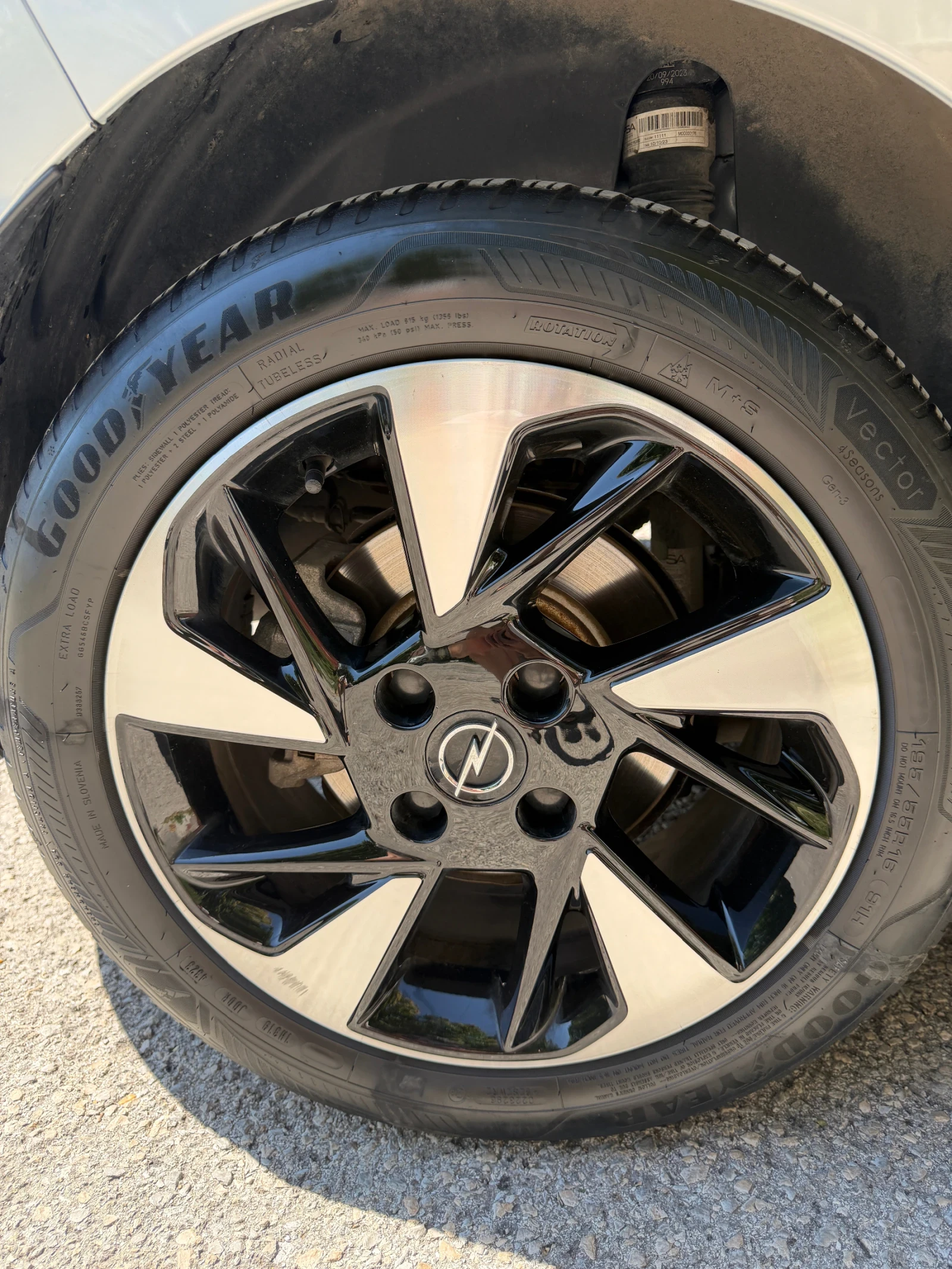 Opel Corsa, снимка 10 - Автомобили и джипове - 56485835