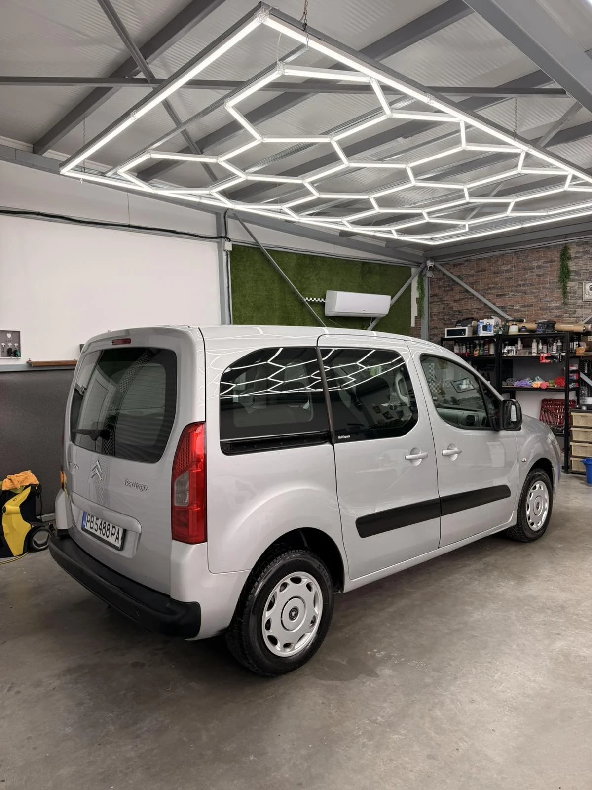 Citroen Berlingo 1.6 HDI MultiSpace, снимка 3 - Автомобили и джипове - 56541275