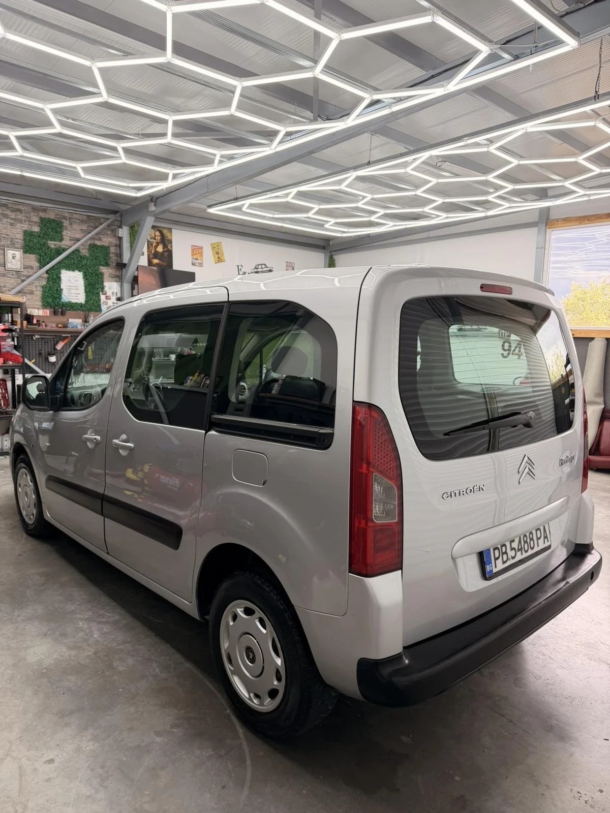 Citroen Berlingo 1.6 HDI MultiSpace, снимка 5 - Автомобили и джипове - 56541275