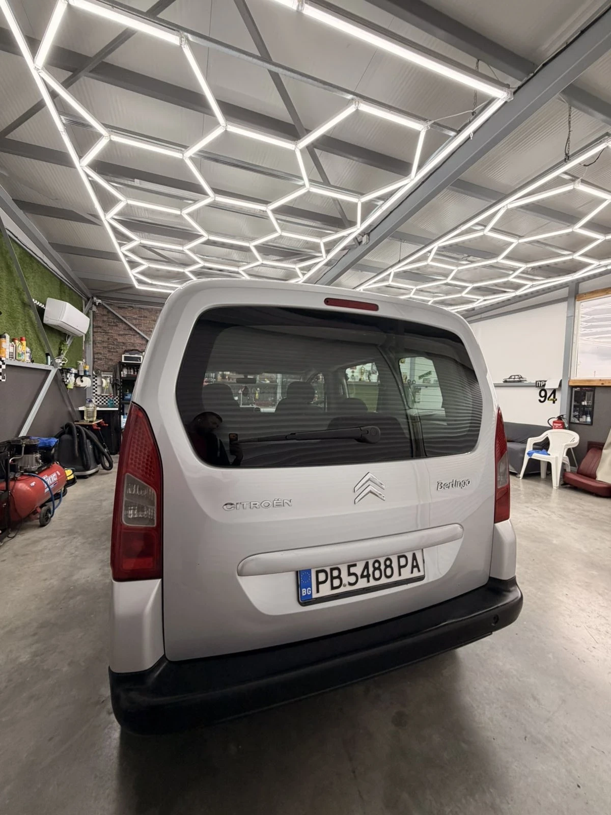 Citroen Berlingo 1.6 HDI MultiSpace, снимка 7 - Автомобили и джипове - 56541275