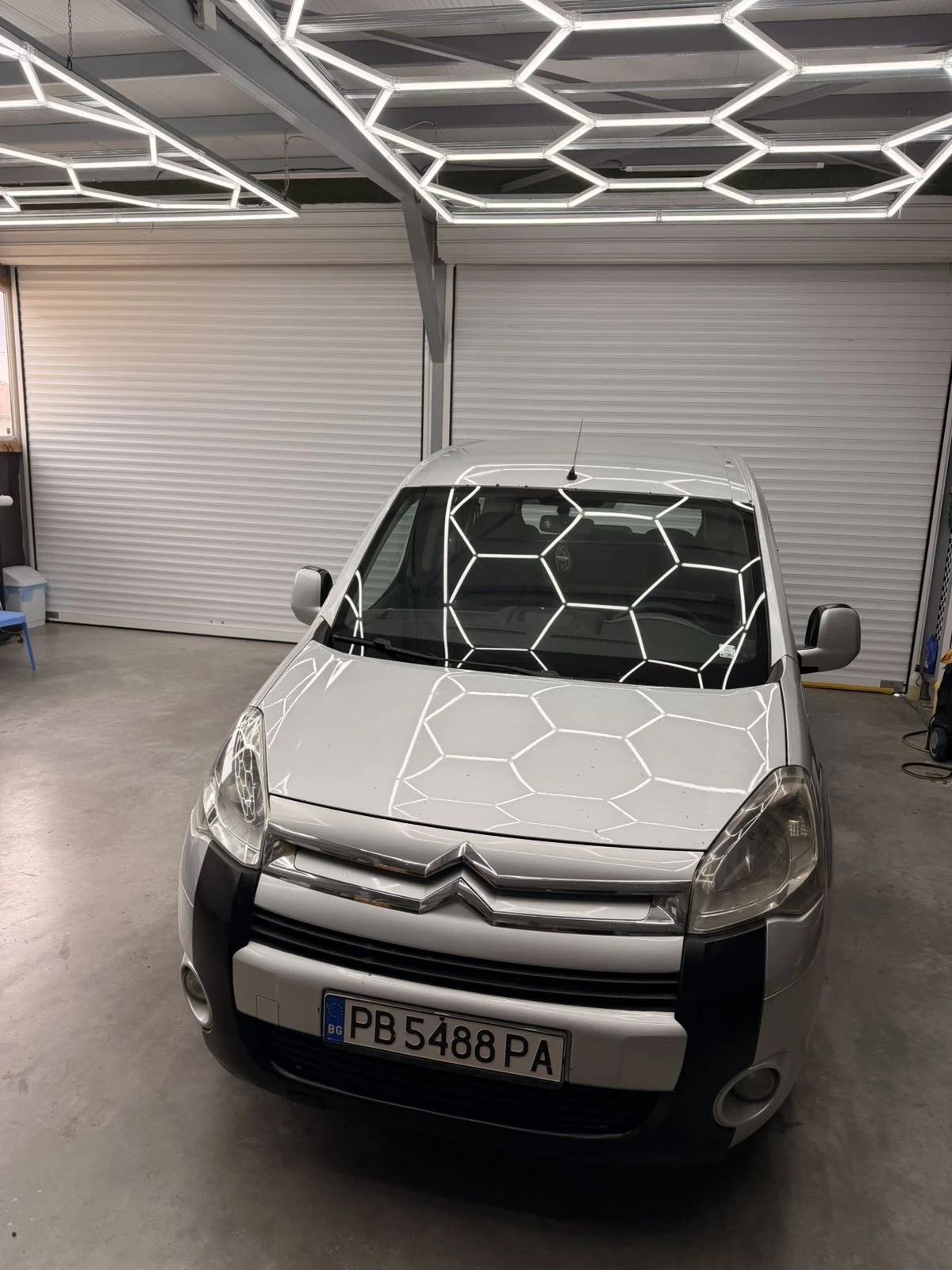 Citroen Berlingo 1.6 HDI MultiSpace, снимка 6 - Автомобили и джипове - 56541275
