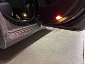 Mercedes-Benz GLC 300 ПОДГРЕВИ * ПАНО * KEYLESS * CARFAX, снимка 17