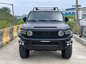 Toyota Fj cruiser 4.0/CUSTOM BUILD/БЕЗ РЪЖДИ, снимка 2