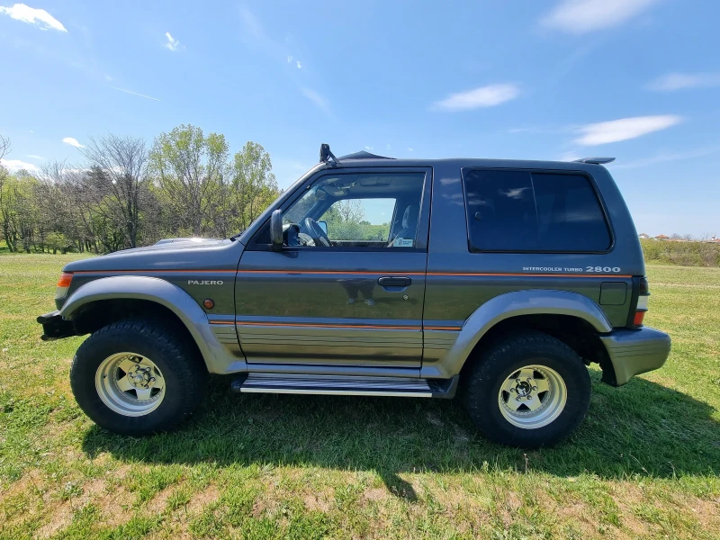 Mitsubishi Pajero GLS Super Select 2.8 125кс, снимка 3 - Автомобили и джипове - 52437103