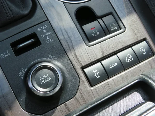Toyota Highlander LIMITED AWD !FULL! PANORAMA, снимка 11 - Автомобили и джипове - 55099465