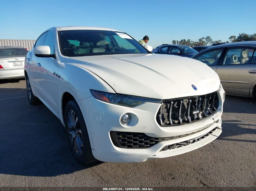 Maserati Levante 3l S, снимка 1