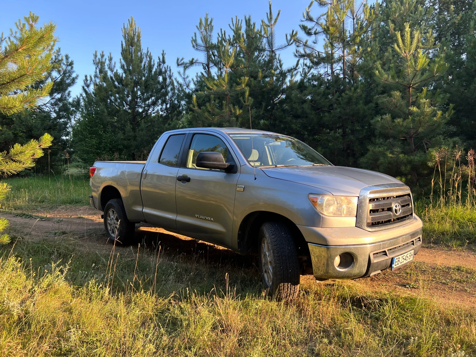 Toyota Tundra RWD - изображение 2