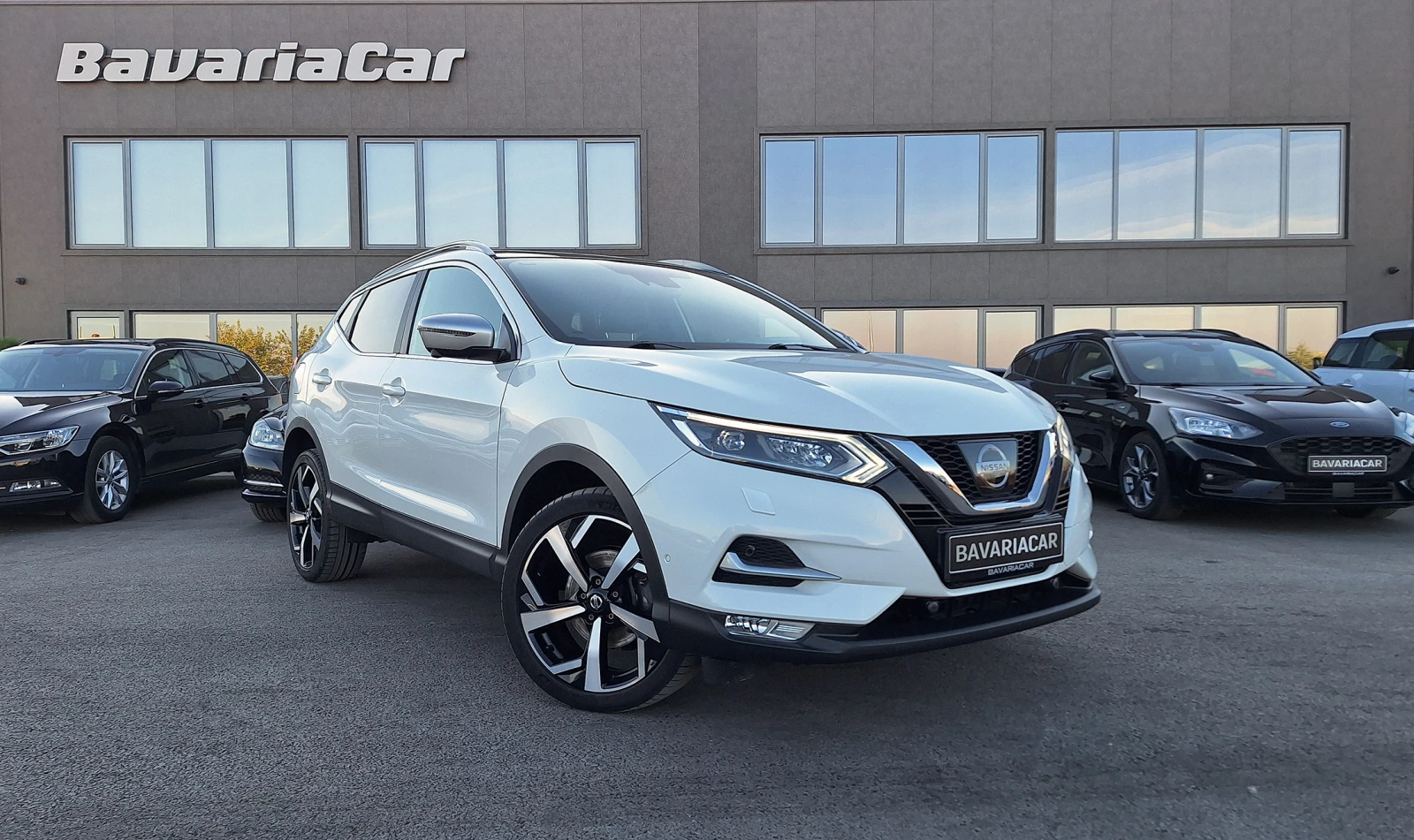 Nissan Qashqai Germany* 1, 6 DGI-T Tekna+ * Pano* Kam360* LED* Ke - изображение 3