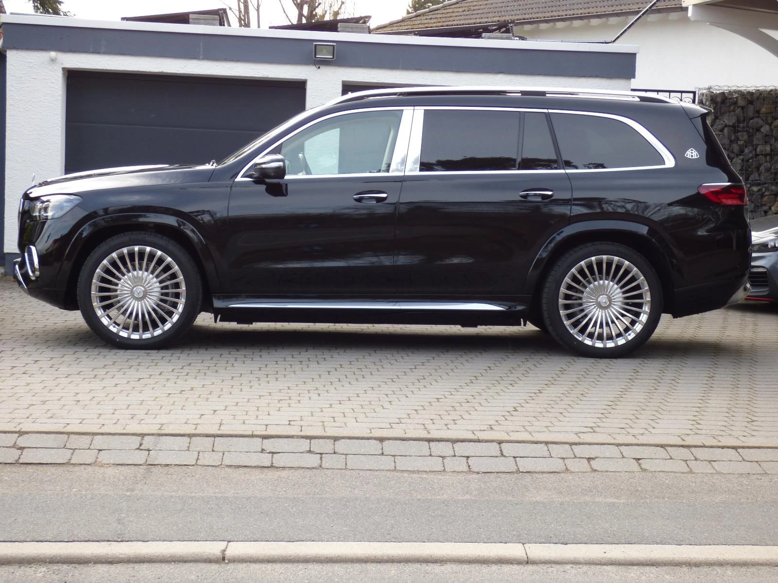 Mercedes-Benz GLS 600 MAYBACH/FACELIFT/E-ACTIVE BODY/FISRT CLASS/DESIGNO - изображение 4