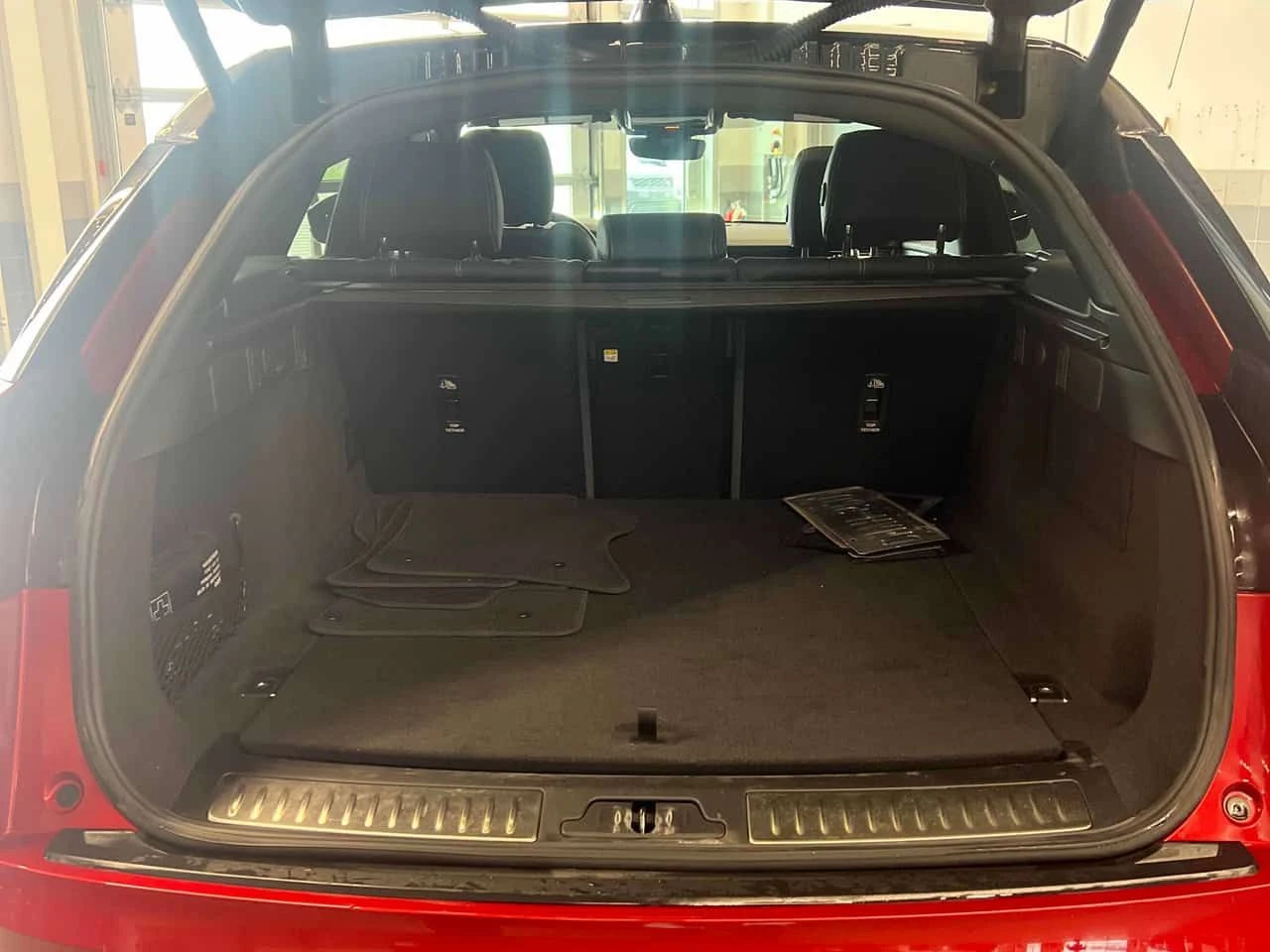 Land Rover Range Rover Velar | S | PREMIUM | LED | КОЖА | ПАНОРАМА, снимка 7 - Автомобили и джипове - 54367601