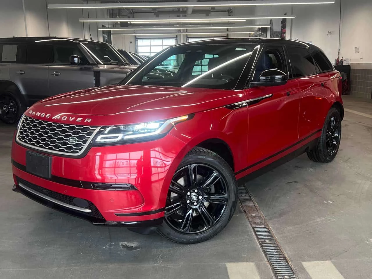 Land Rover Range Rover Velar | S | PREMIUM | LED | КОЖА | ПАНОРАМА