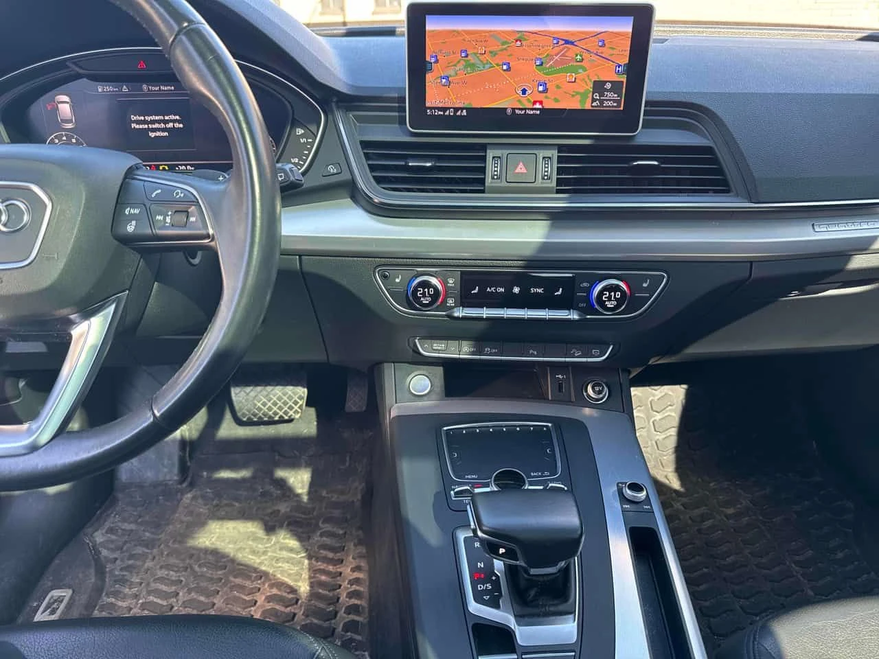Audi Q5 * CARFAX * АВТОКРЕДИТ БЕЗ ПЪРВОНАЧАЛНА ВНОСКА, снимка 10 - Автомобили и джипове - 54762019