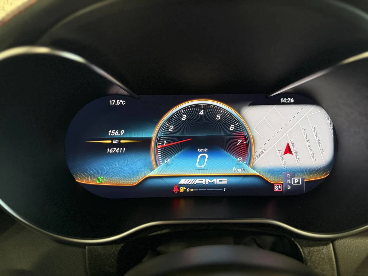 Mercedes-Benz GLC 43 AMG 4MATIC* DISTRONIC* 360CAM* PANOROOF* , снимка 6 - Автомобили и джипове - 54791393