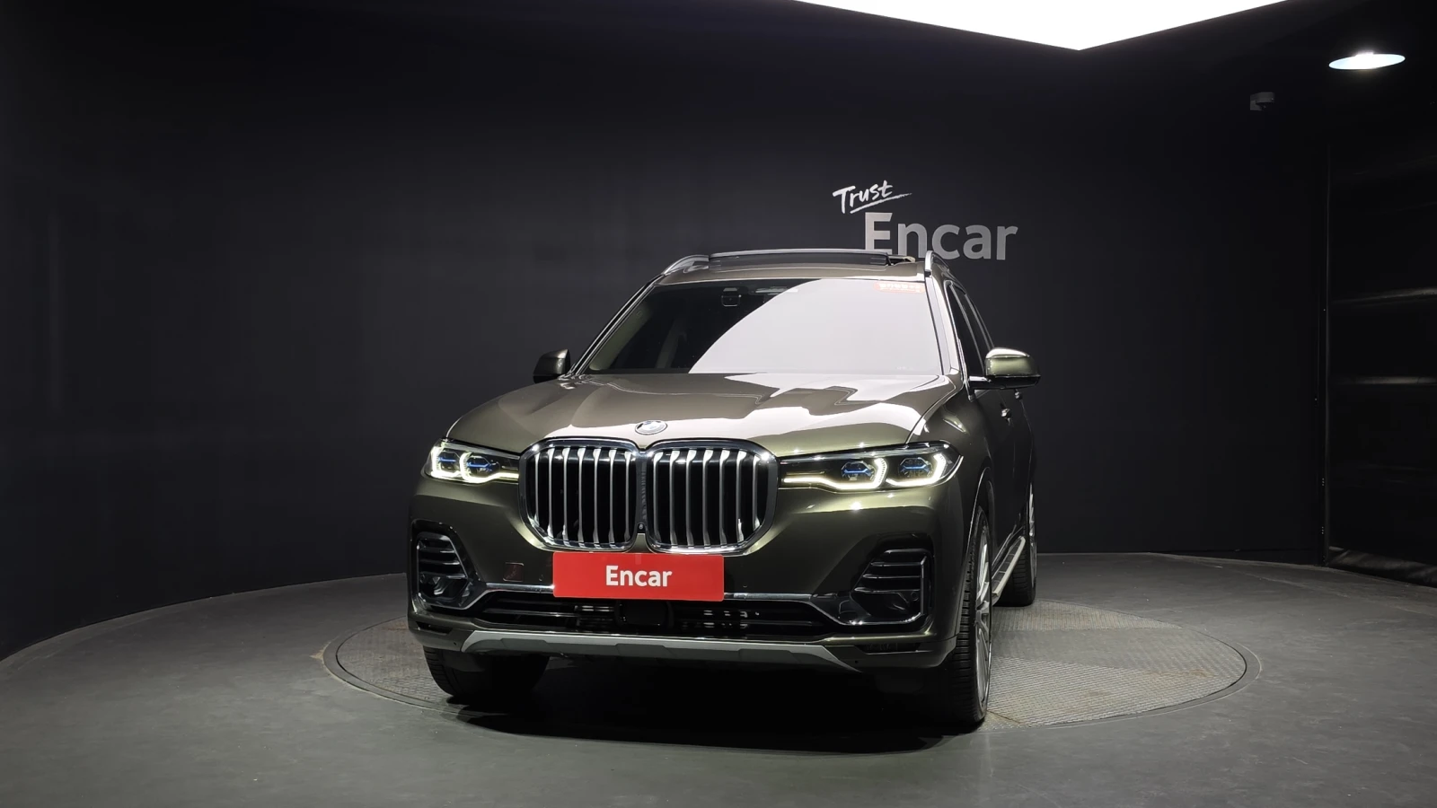 BMW X7 xDrive40i* HUD* SOFT CLOSE* 360* КРАЙНА ЦЕНА, снимка 3 - Автомобили и джипове - 55367124