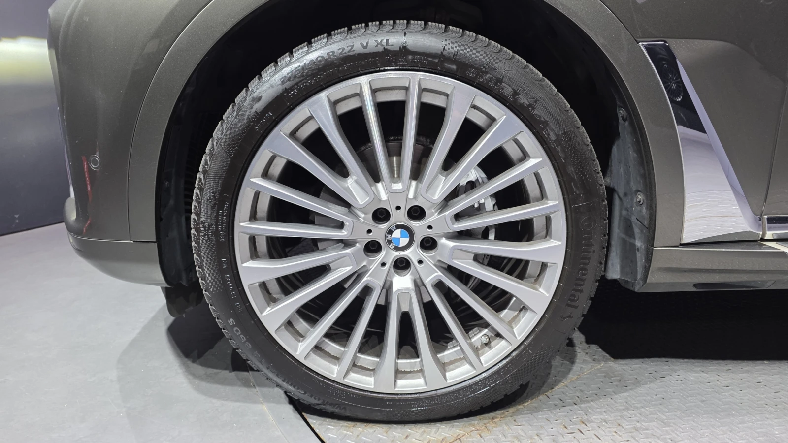 BMW X7 xDrive40i* HUD* SOFT CLOSE* 360* КРАЙНА ЦЕНА, снимка 5 - Автомобили и джипове - 55367124