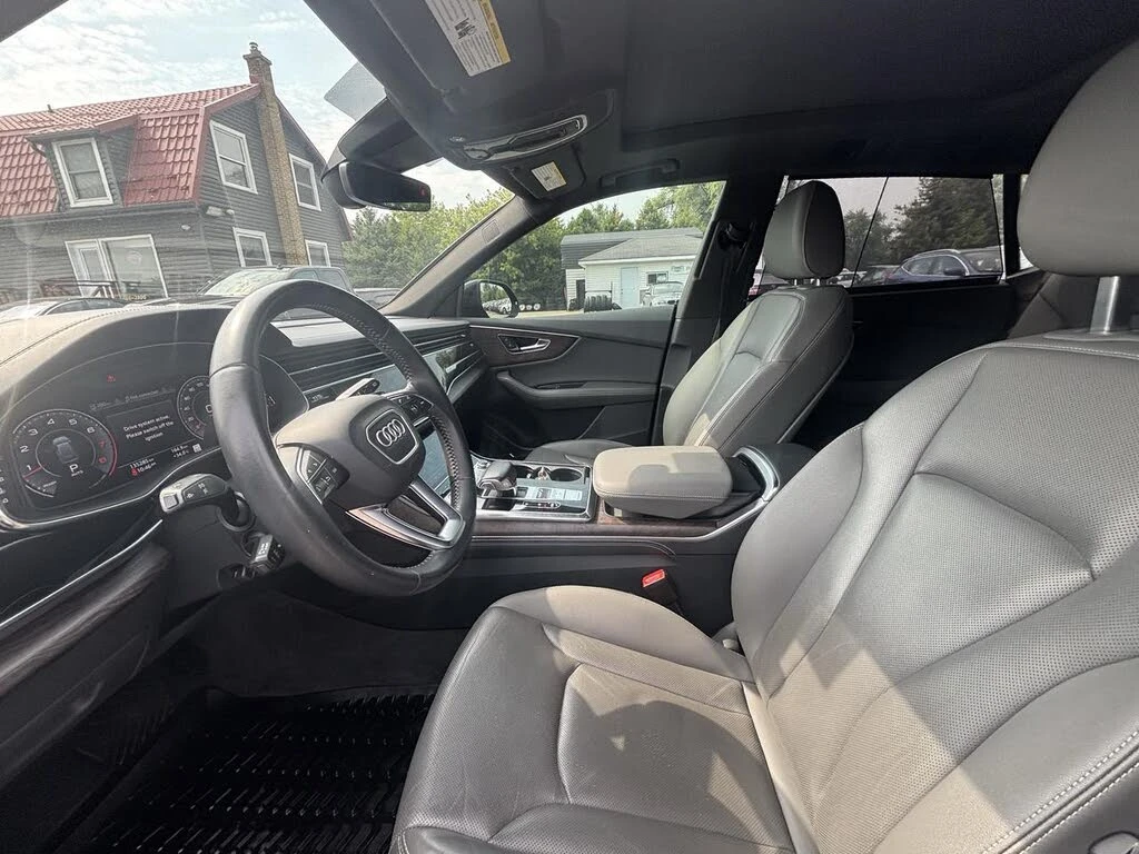 Audi Q8 * QUATTRO* TECHNIK* 55* TFSI* , снимка 10 - Автомобили и джипове - 55402451