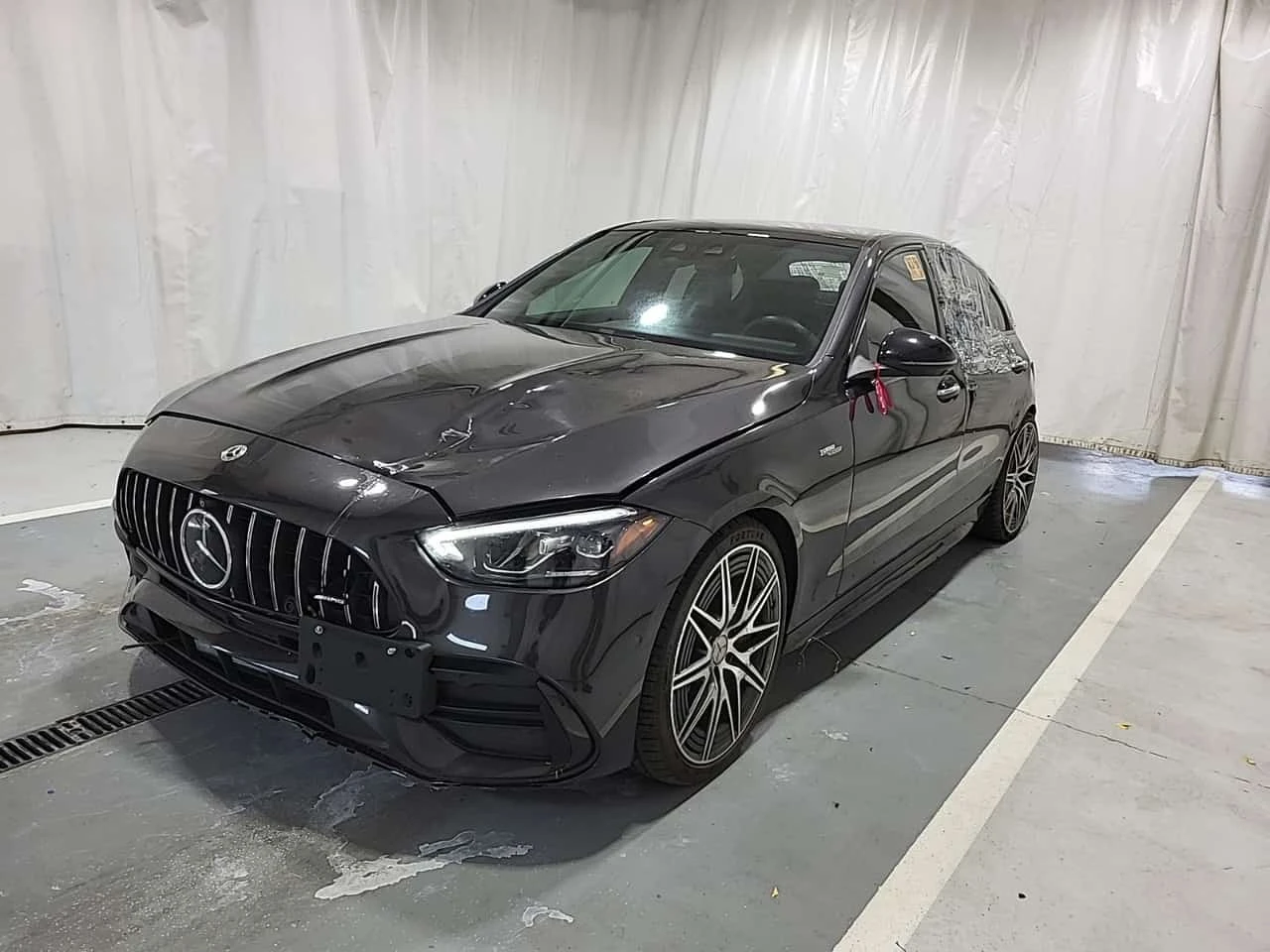 Mercedes-Benz C 43 AMG  С УДАР / ЦЕНА ДО БЪЛГАРИЯ 