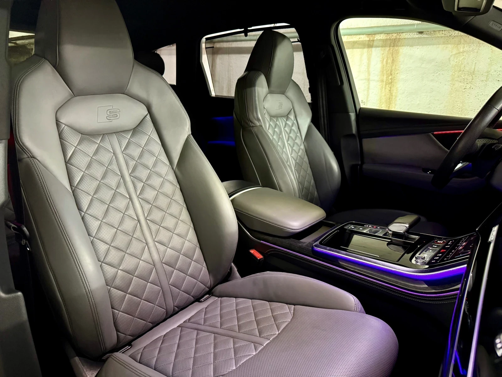 Audi SQ7 V8 FULL, снимка 14 - Автомобили и джипове - 56652116