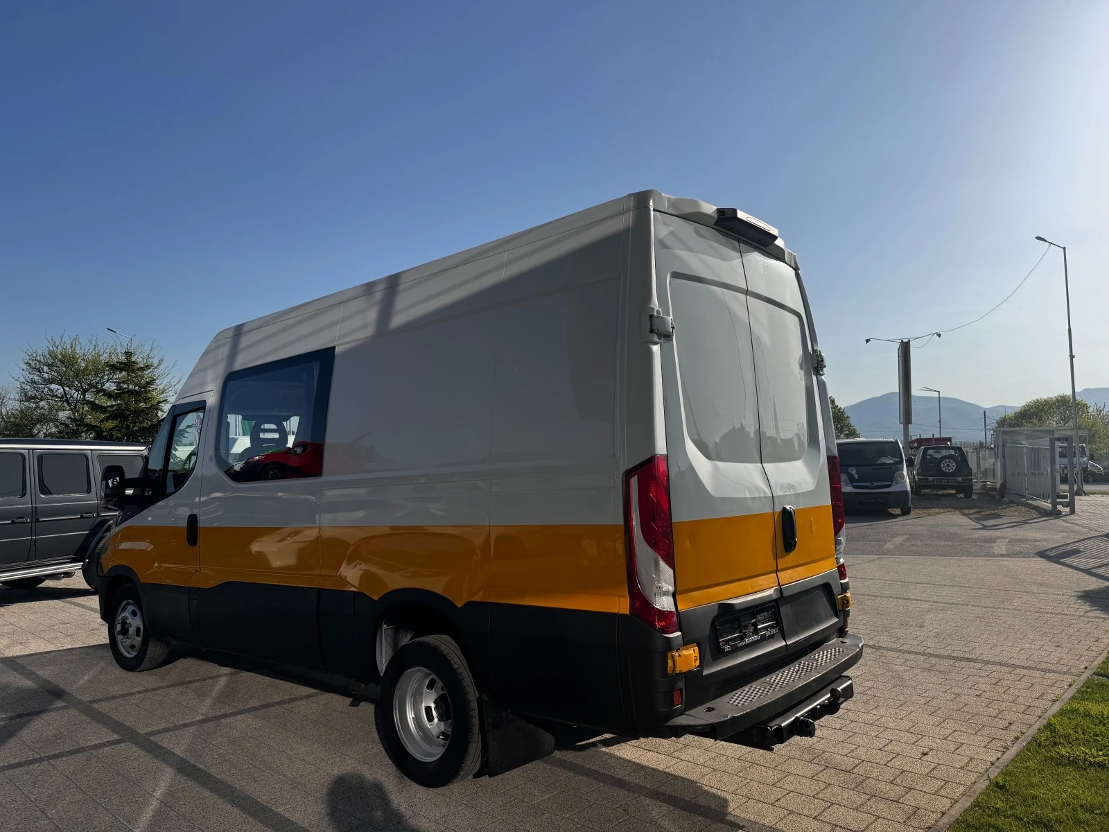 Iveco Daily 35-130 до 3,5т. 7-местен Клима - изображение 4