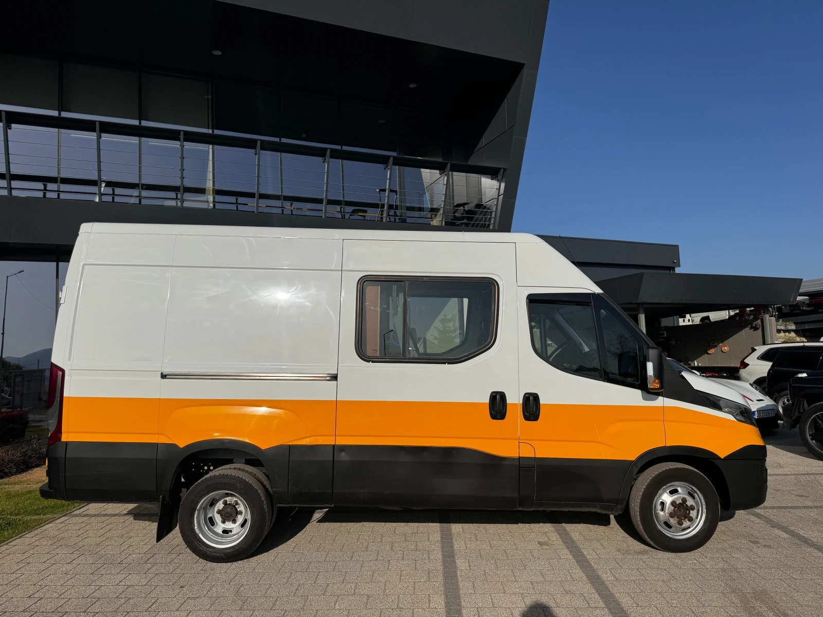 Iveco Daily 35-130 до 3,5т. 7-местен Клима - изображение 6