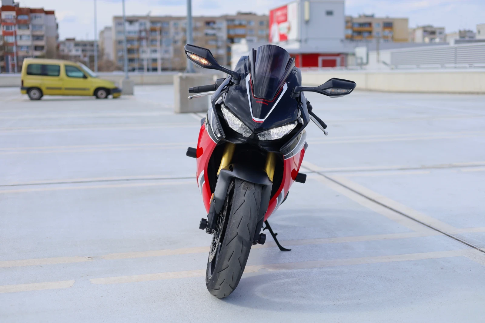 Honda Cbr 1000RR Fireblade, снимка 3 - Мотоциклети и мототехника - 54161664