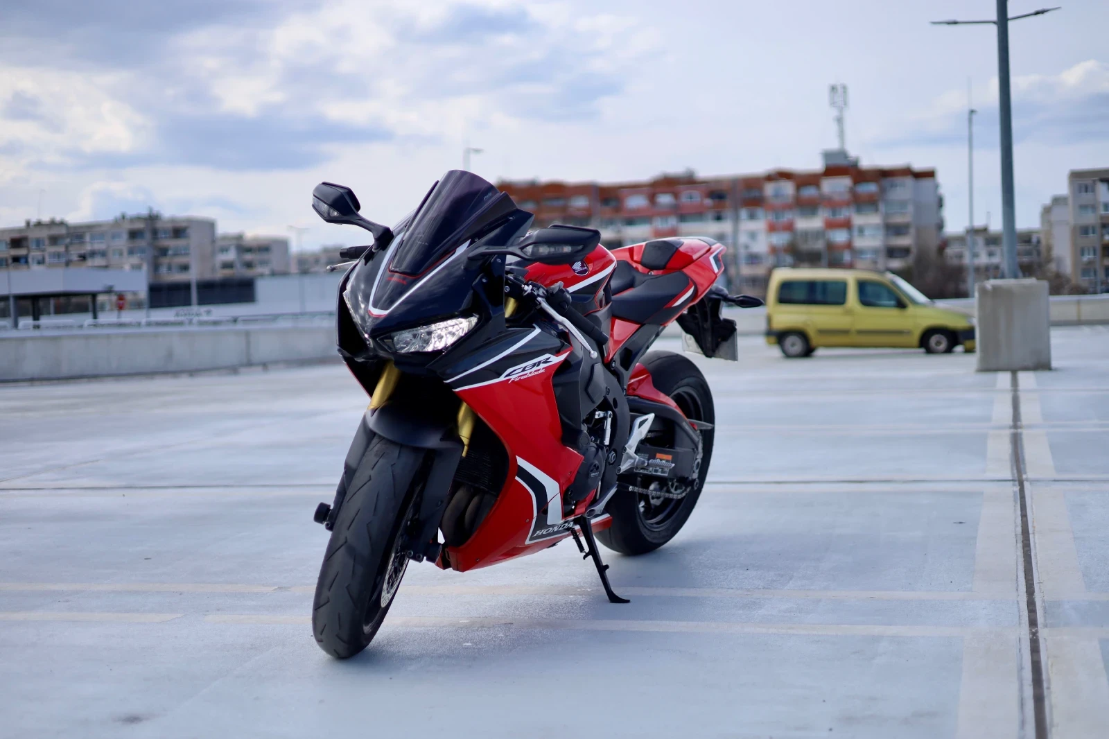 Honda Cbr 1000RR Fireblade, снимка 4 - Мотоциклети и мототехника - 54161664