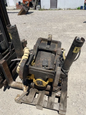 Допълнително оборудване Друг вид TILTROTATOR ЗА 15-25 ТОНЕН БАГЕР, снимка 4