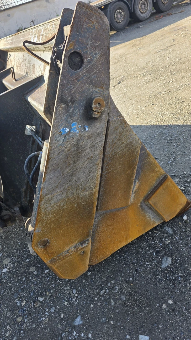 Челен товарач JCB WL 411 HT 4x4, снимка 8 - Индустриална техника - 52606685