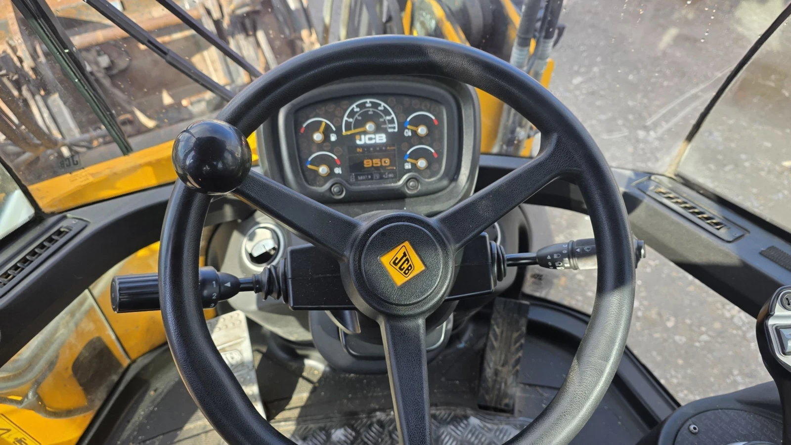   JCB WL 411 HT 4x4 | Mobile.bg   13