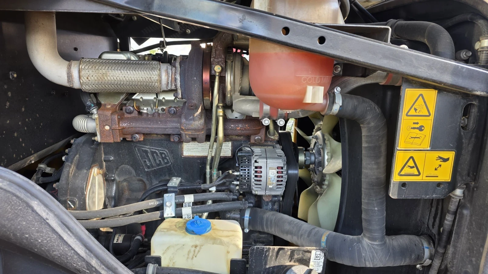   JCB WL 411 HT 4x4 | Mobile.bg   4