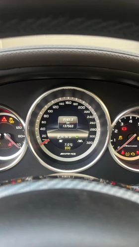 Mercedes-Benz CLS 63 AMG Pano/Lane Assist/H&K/ОБДУХВАНЕ, снимка 15