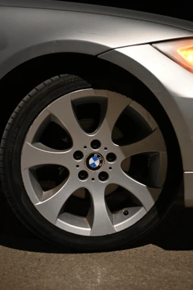 BMW 320, снимка 6