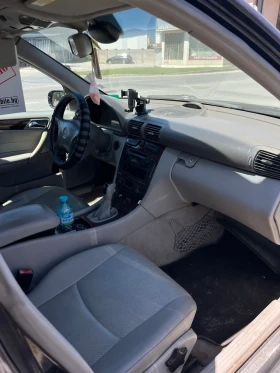 Mercedes-Benz C 220, снимка 9
