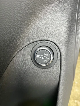 Opel Astra Sport Tourer , снимка 9