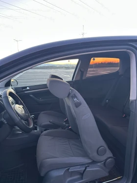 VW Golf 1.6 FSI - 3100 € / 6063.07 лв. - 69341993 7